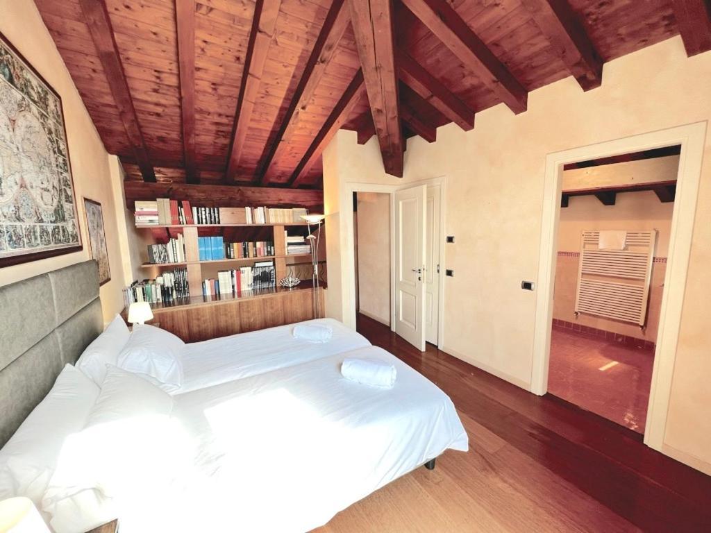 Residence Corte Ferrari -Ciao Vacanze- Moniga del Garda Екстериор снимка