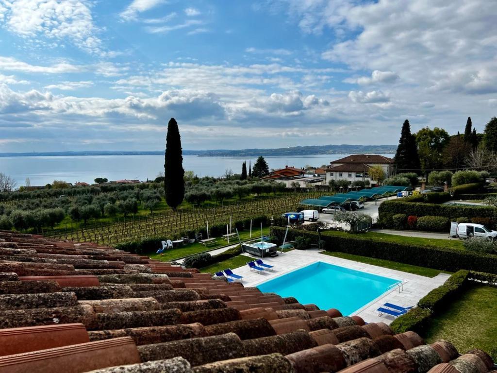 Residence Corte Ferrari -Ciao Vacanze- Moniga del Garda Екстериор снимка