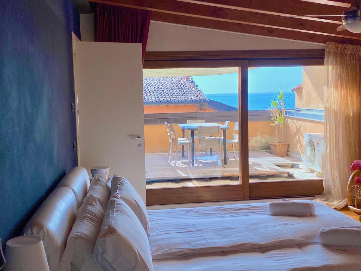 Residence Corte Ferrari -Ciao Vacanze- Moniga del Garda Екстериор снимка