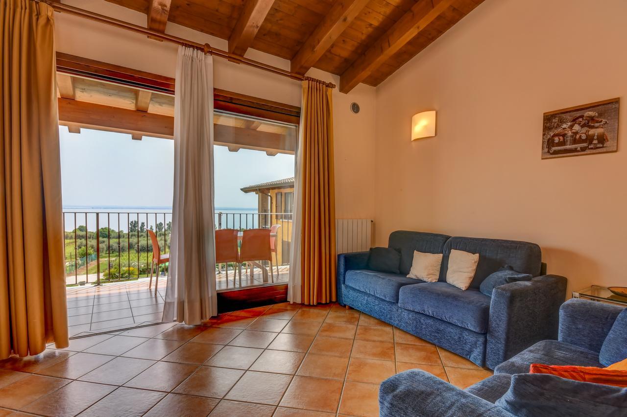 Residence Corte Ferrari -Ciao Vacanze- Moniga del Garda Екстериор снимка