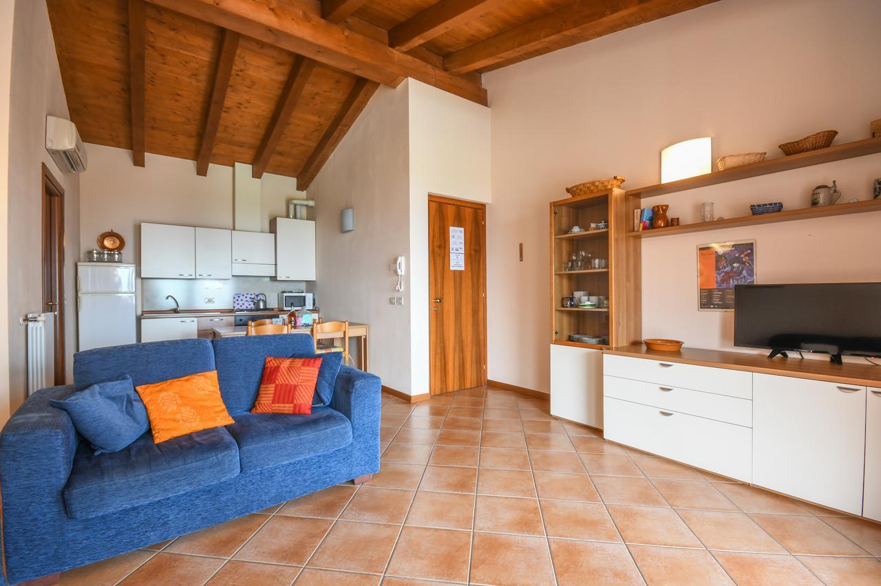 Residence Corte Ferrari -Ciao Vacanze- Moniga del Garda Екстериор снимка