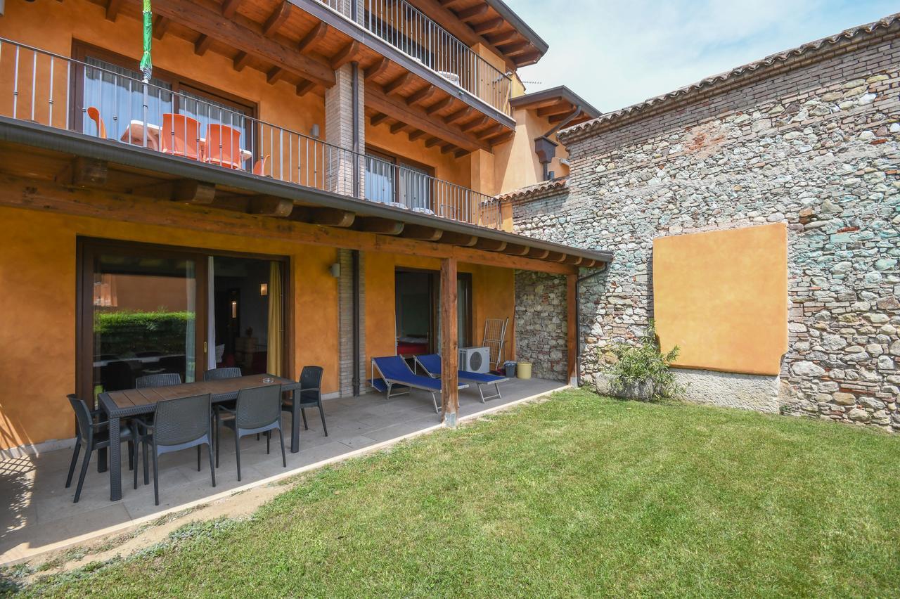 Residence Corte Ferrari -Ciao Vacanze- Moniga del Garda Екстериор снимка