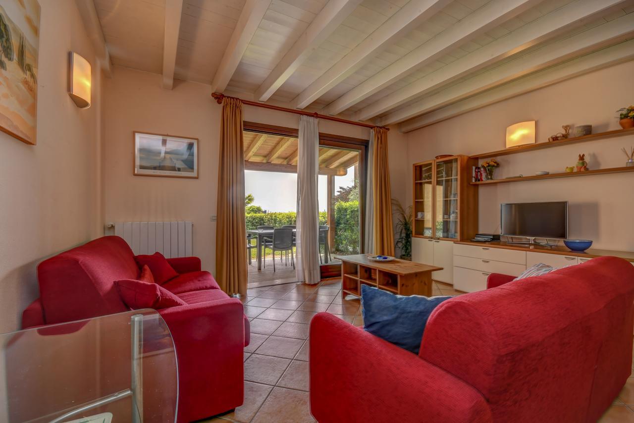 Residence Corte Ferrari -Ciao Vacanze- Moniga del Garda Екстериор снимка