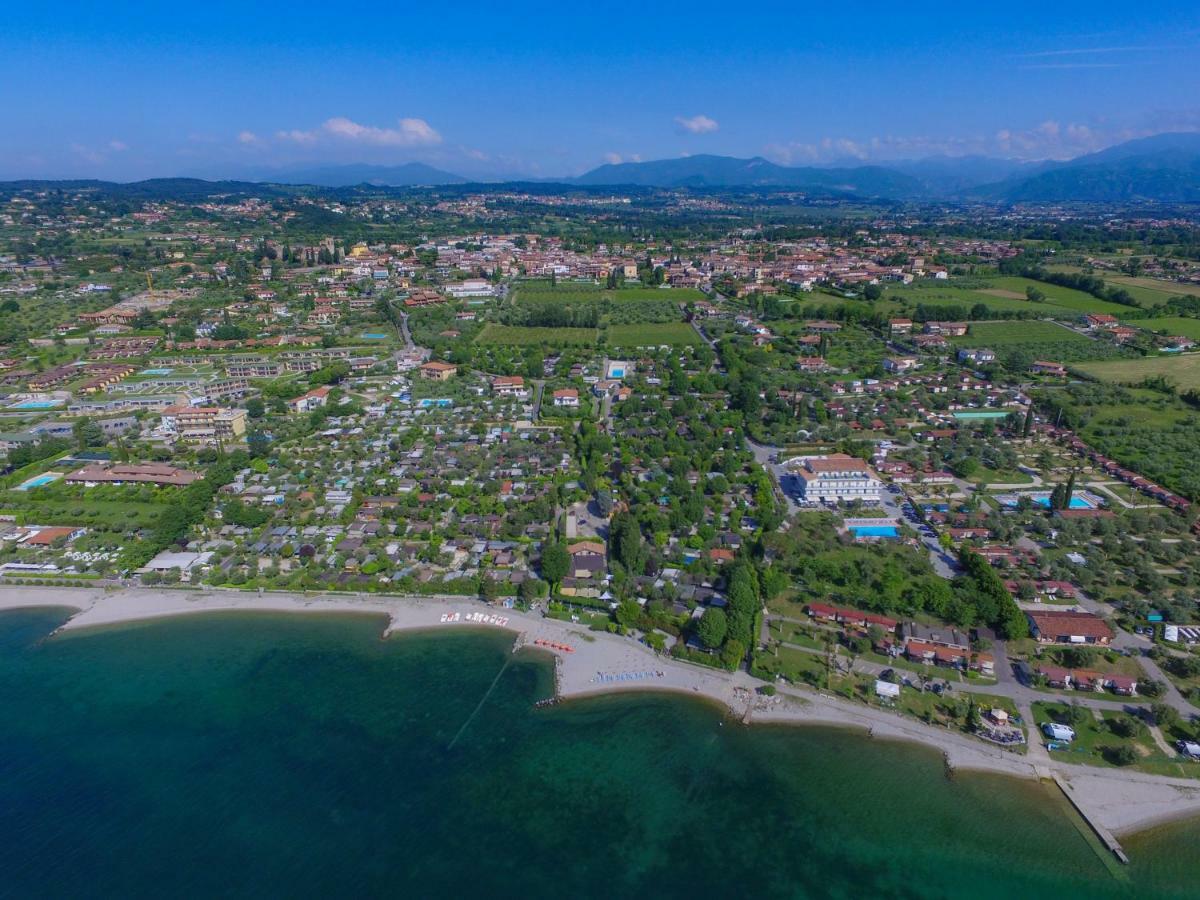 Residence Corte Ferrari -Ciao Vacanze- Moniga del Garda Екстериор снимка
