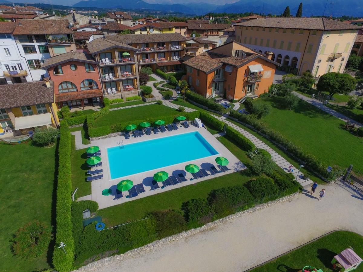 Residence Corte Ferrari -Ciao Vacanze- Moniga del Garda Екстериор снимка